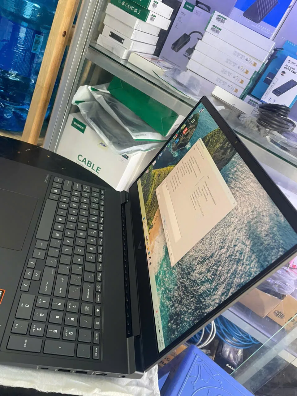 Laptop Gaming HP Victus 16-s1142AX AZ0C7PA (R7-8845HS | GeForce RTX™ 4060 8GB | 16GB | 512GB | 16.1' FHD 165Hz | Win 11)